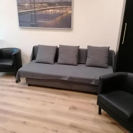 Lisbon Heart Santa Marta Apartment-3